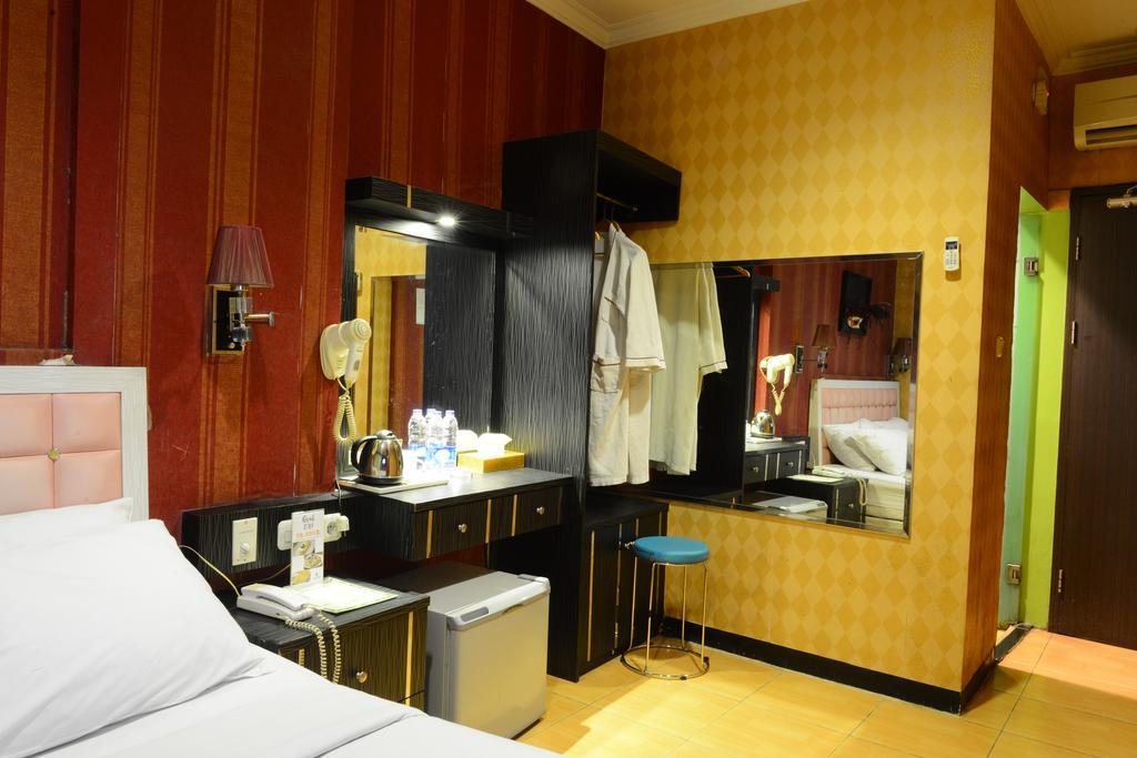 Rovi Boutique Hotel 3*