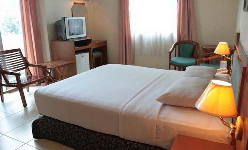 Losari Blok M Hotel 2*