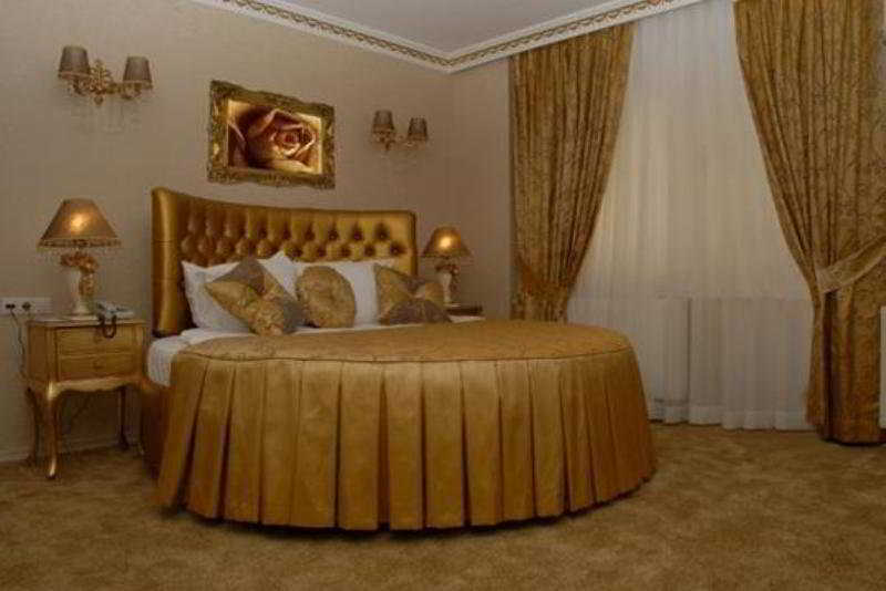 Hotel Golden Boutique Melawai 4*