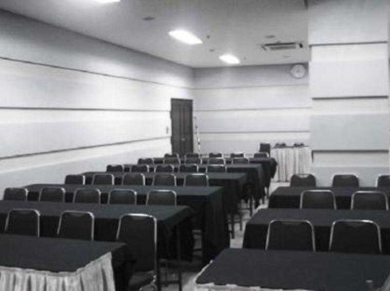 Super Oyo Townhouse 1 Salemba 3*