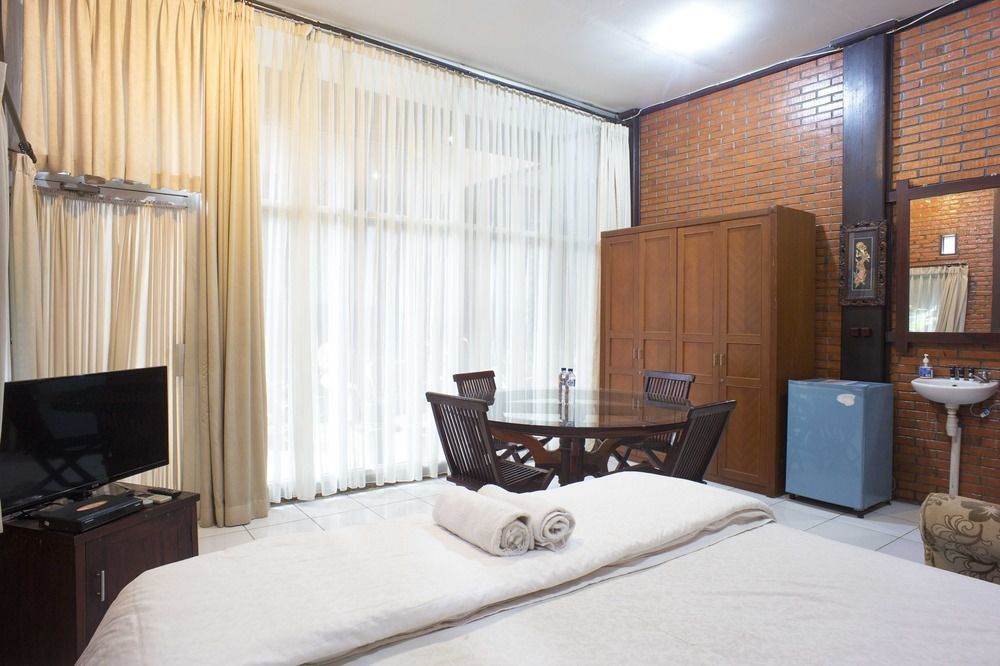 Guest house Reddoorz @ Cilandak Timur