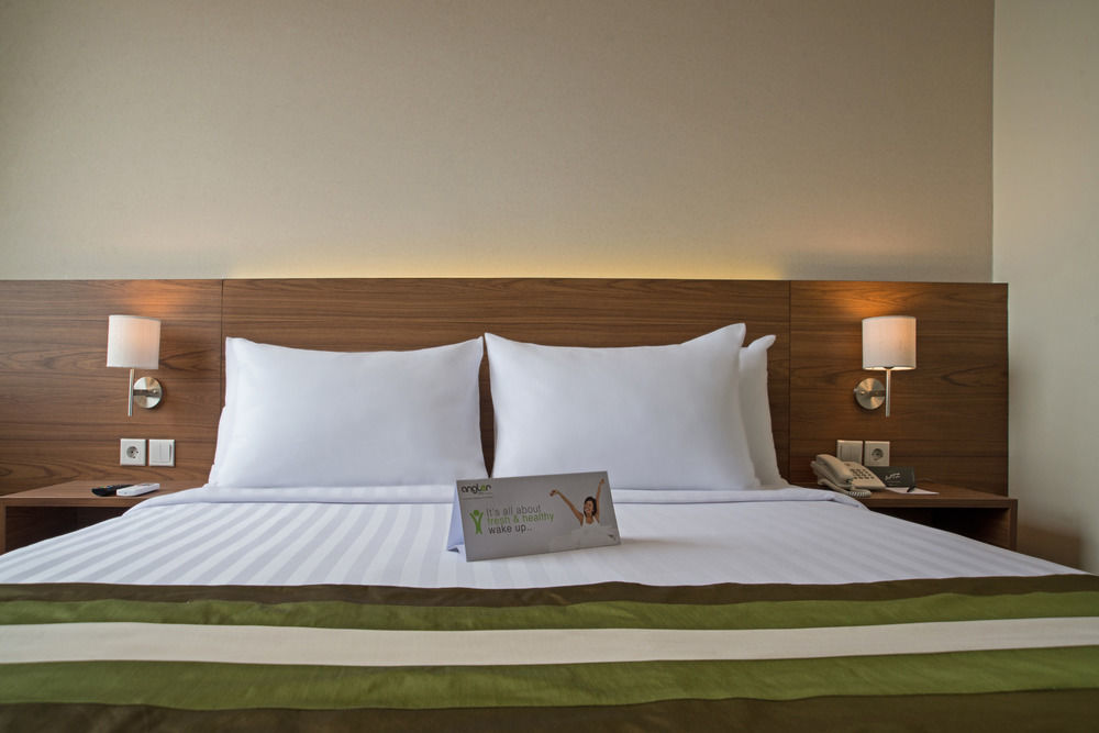 Grand Whiz Poins Simatupang Jakarta Jakarta