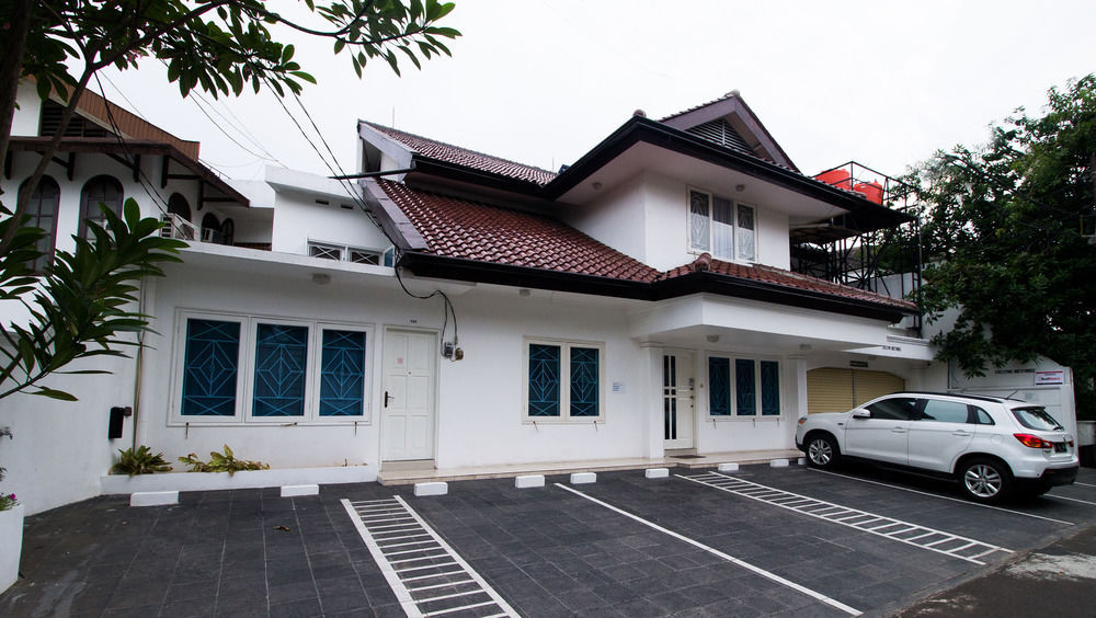 Reddoorz @ Tendean Guest house Jakarta
