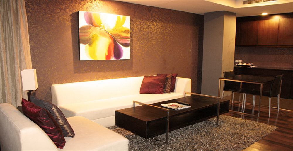 Hotel Akmani 4*