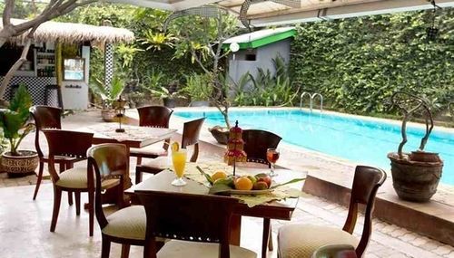 Maven Buncit Guest house 3*