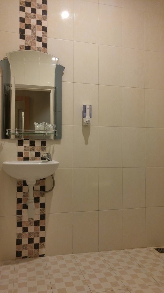 Quds Express Syariah Hotel 2*