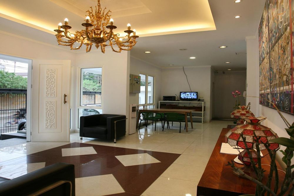 Sun Rise House 2*