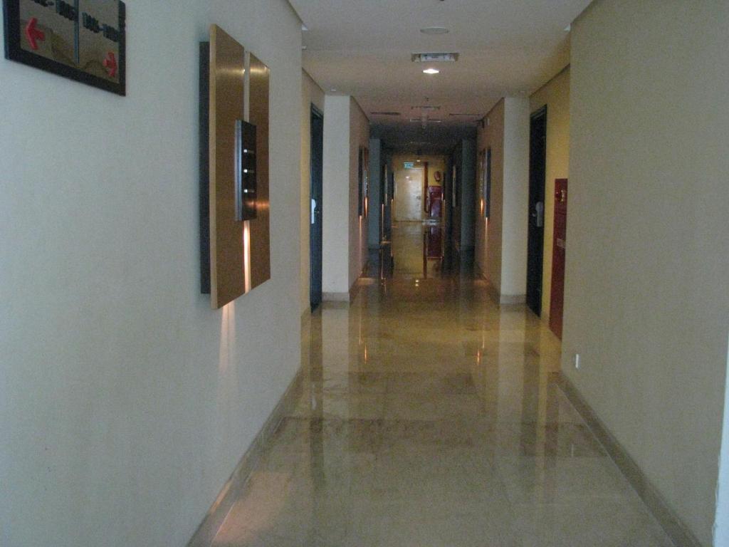 Grand 3* Jakarta