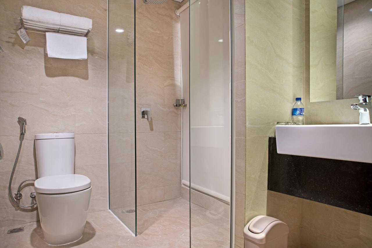Grand Whiz Poins Simatupang Jakarta 4* Jakarta