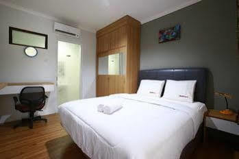 Reddoorz At Cipete Utara Hotel