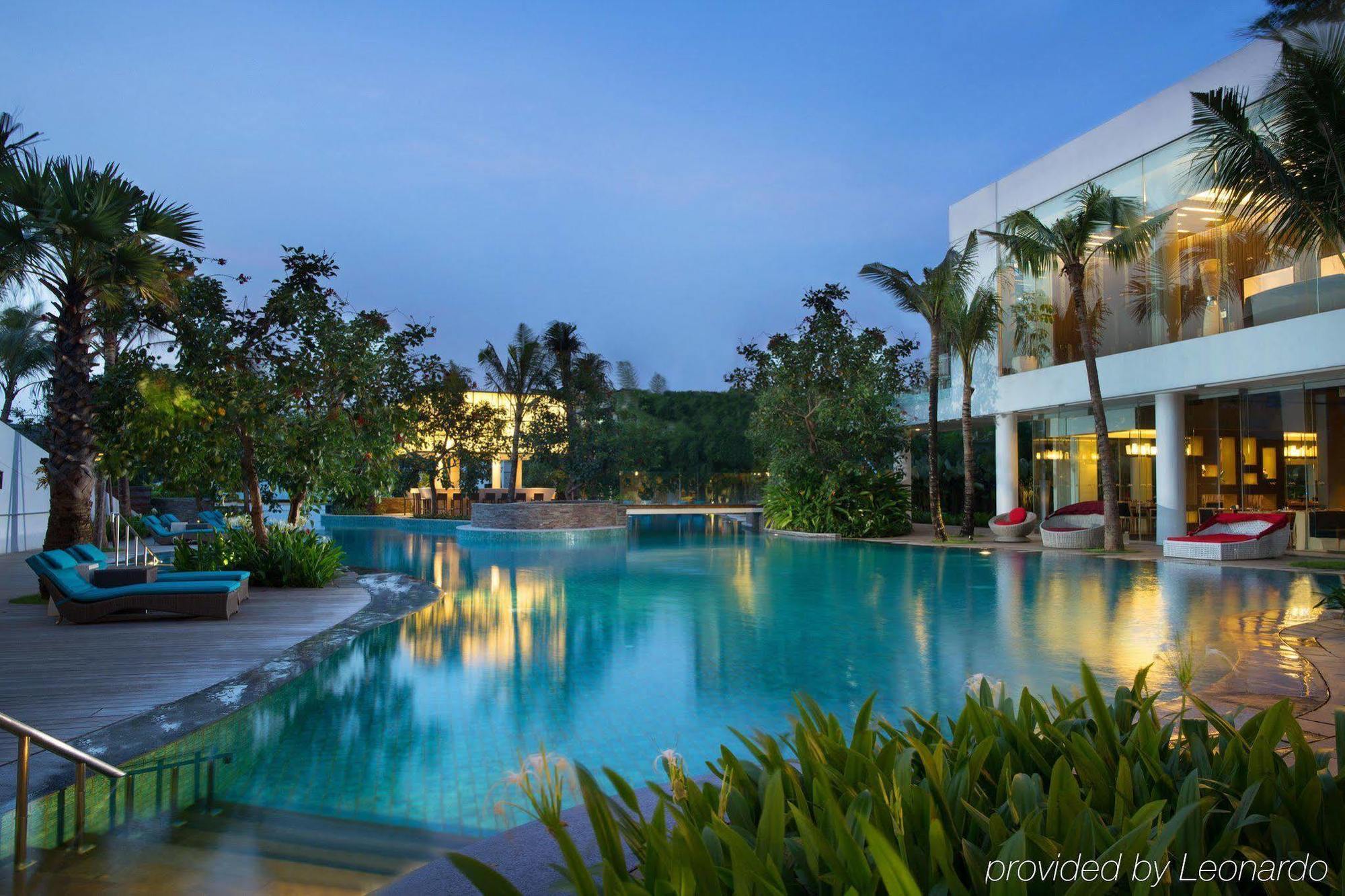 Doubletree By Hilton - Diponegoro Hotel