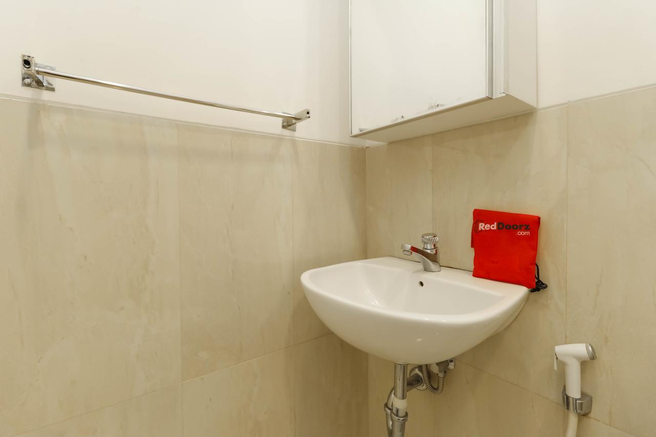 Guest house Reddoorz @ Tendean Jakarta