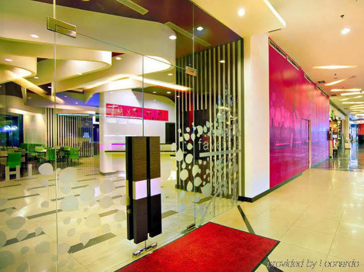 Favehotel Pluit Junction Hotel 3*