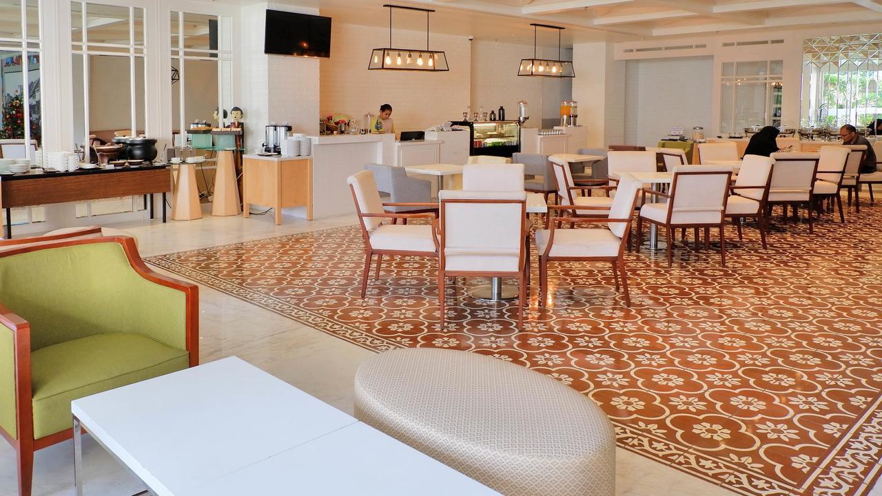 Maxone Signature Glodok Jakarta