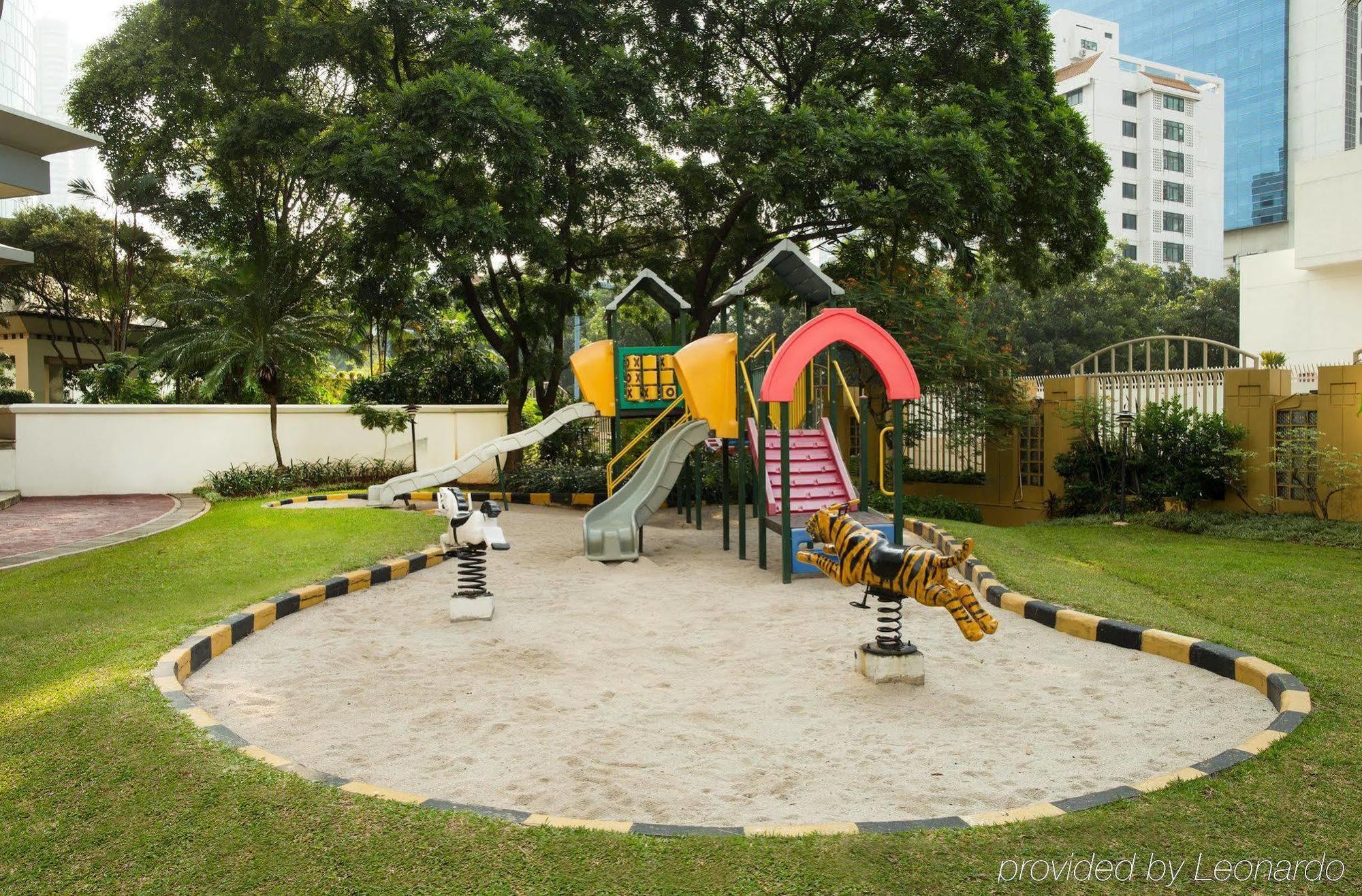 Somerset Grand Citra Apartment *