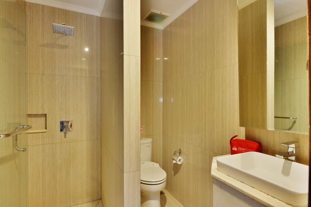Zen Basic Near Sunter Mall Hotel