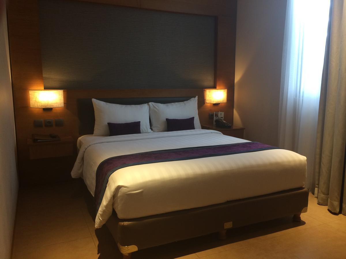 Sotis Pejompongan Hotel 3*