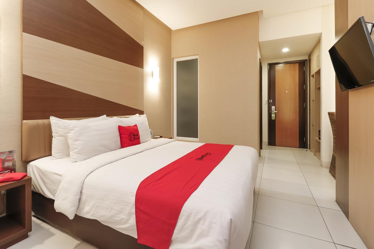 Reddoorz Near Roxy 2* Jakarta