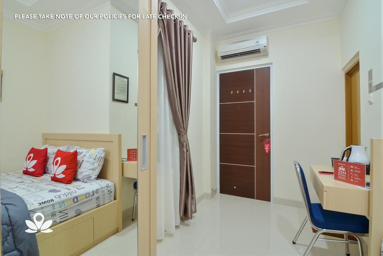 Guest house Zen Near Stasiun Sudirman