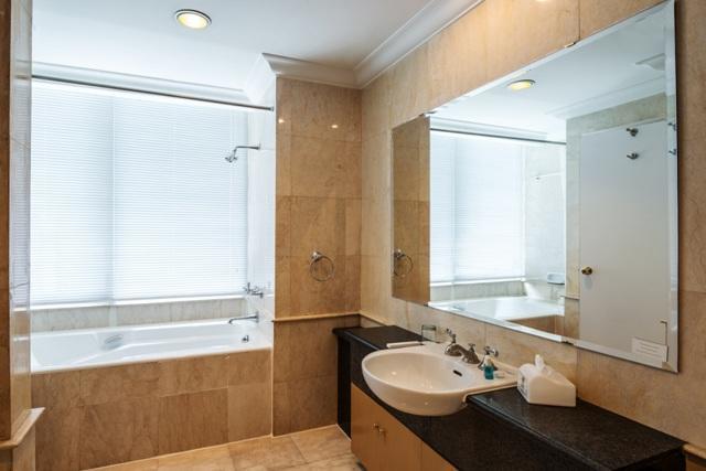 Batavia & Serviced Aparthotel Jakarta