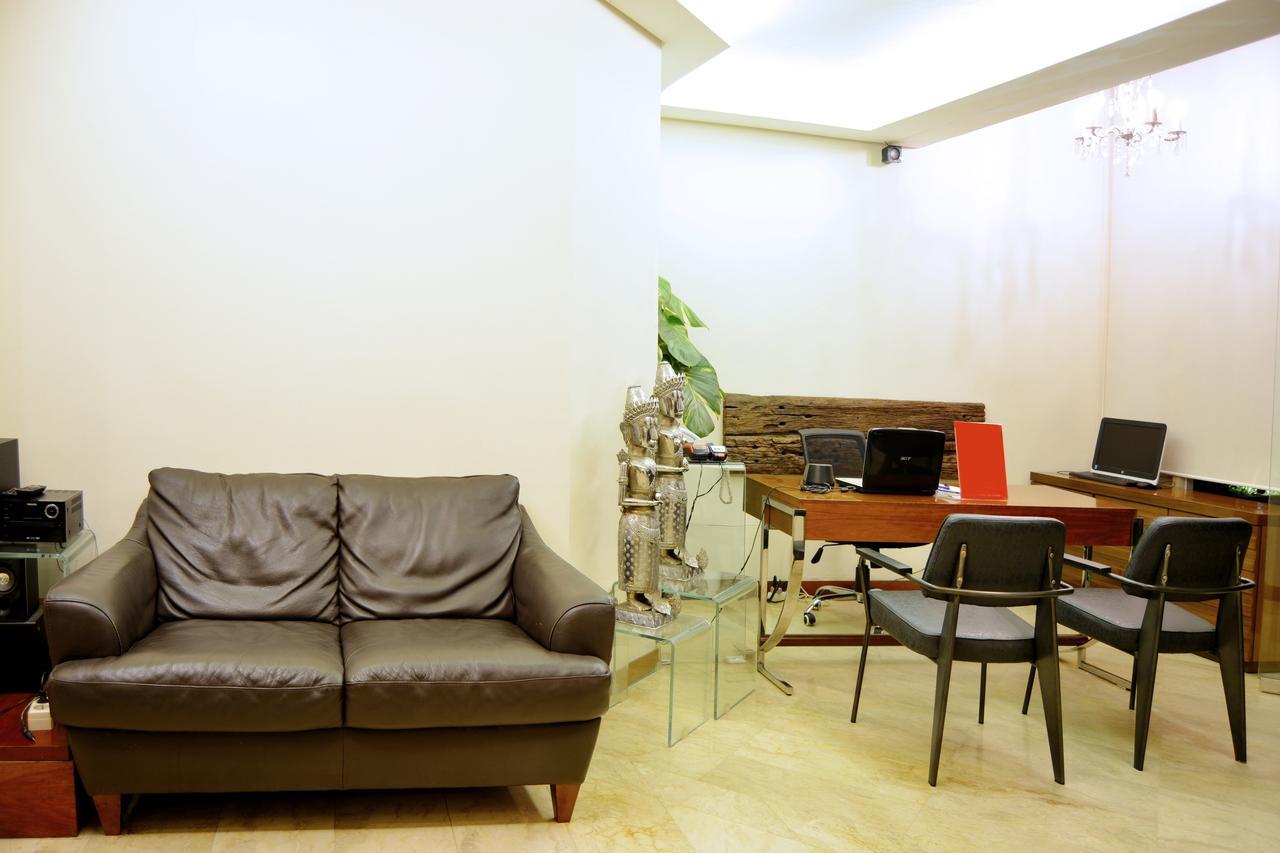 W Home Cipete Guest house