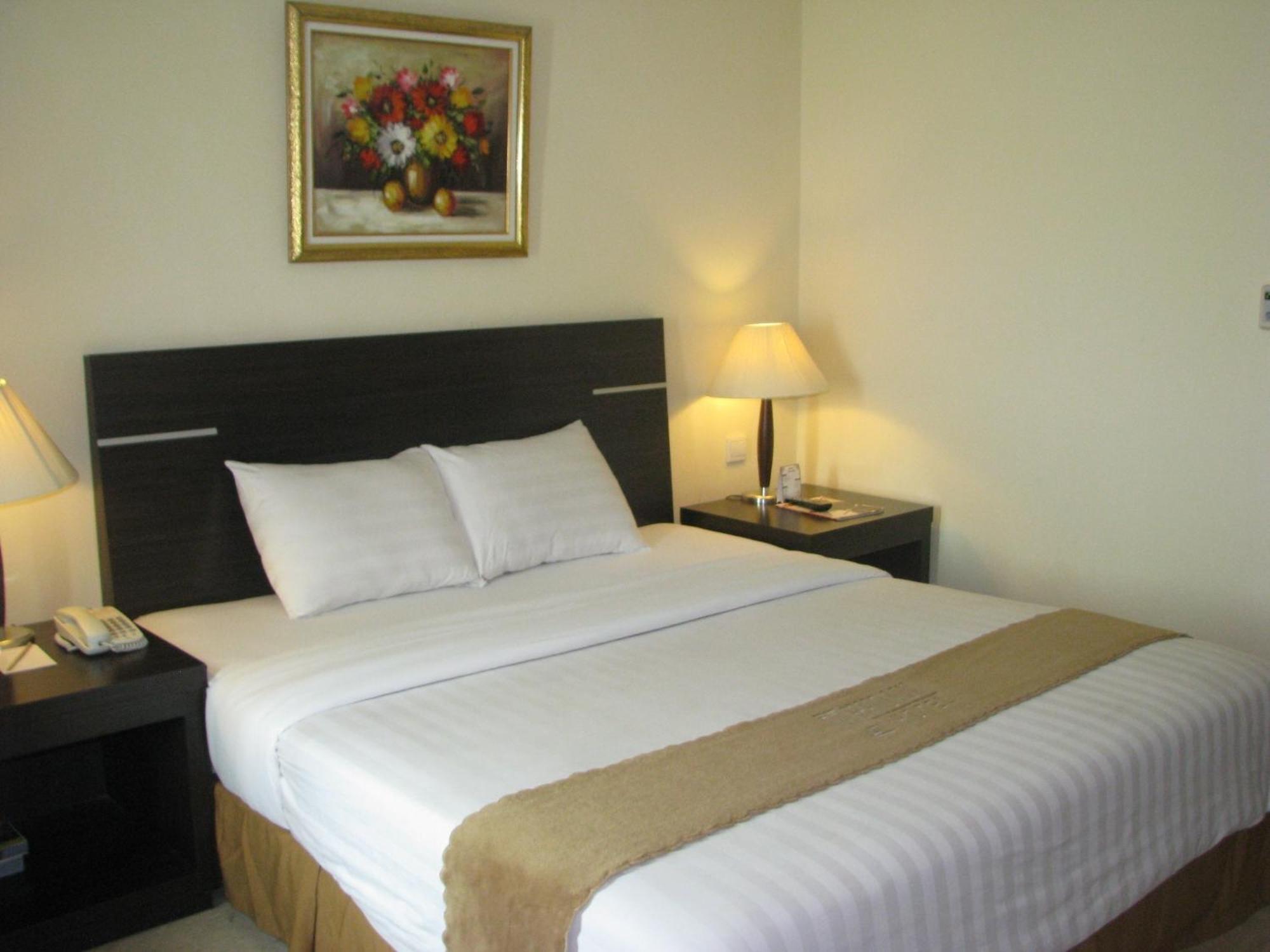 Grand 3* Jakarta