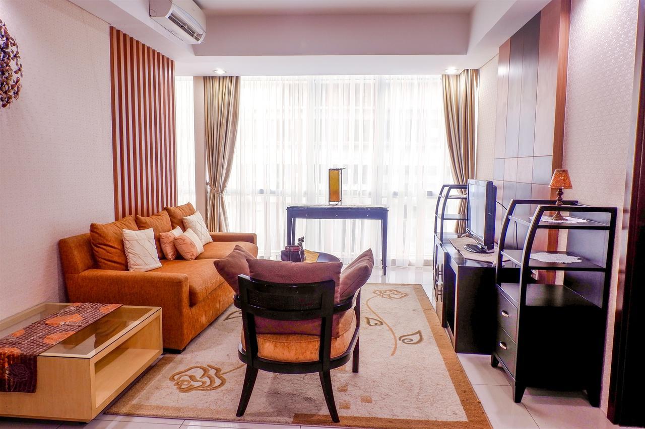 2br Cozy Pool View Kemang Village With Access To Mall By Travelio Căn hộ Jakarta