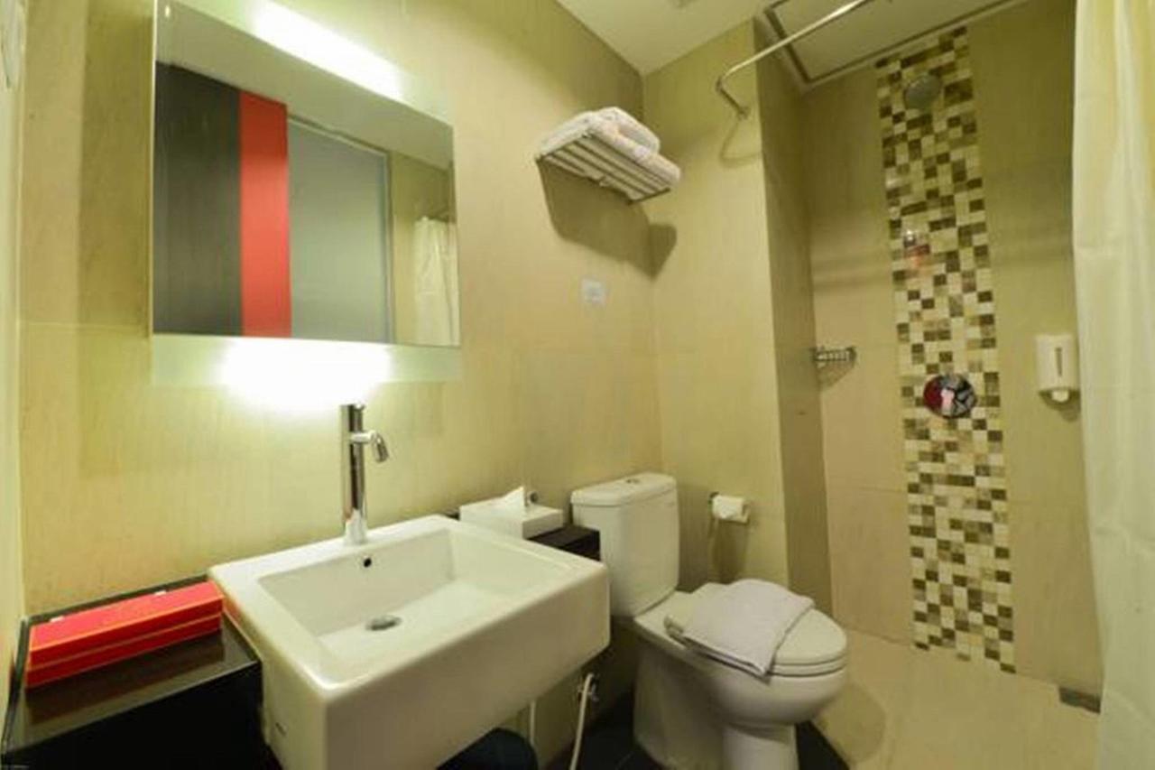 Hotel D'hotel Jakarta