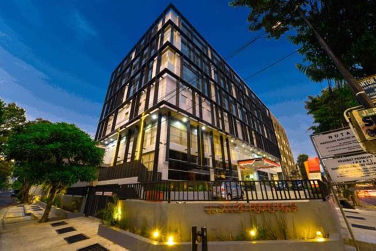 D'hotel 3*