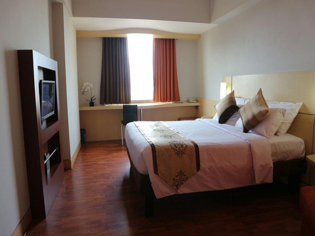 Horison Arcadia Mangga Dua 4*