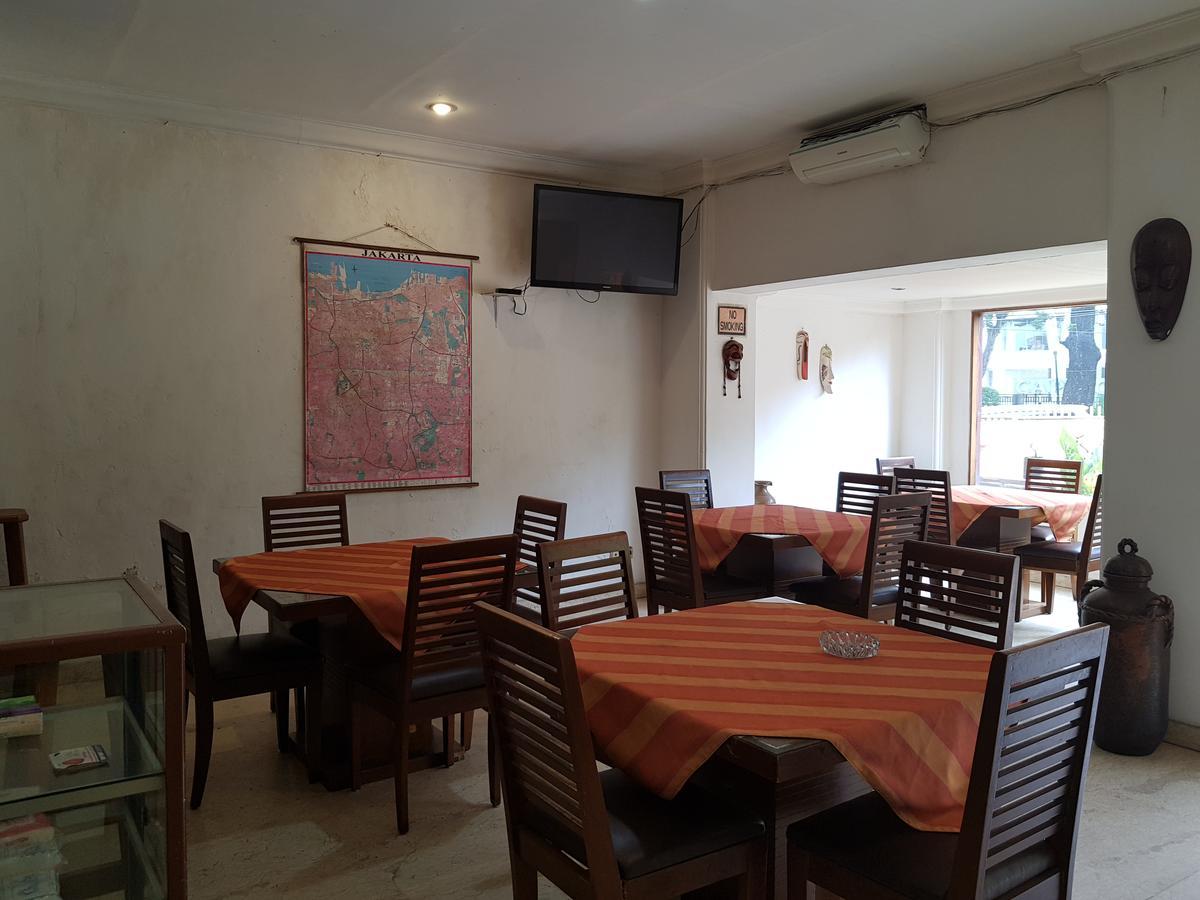 Maxim Kwitang Hotel 2*