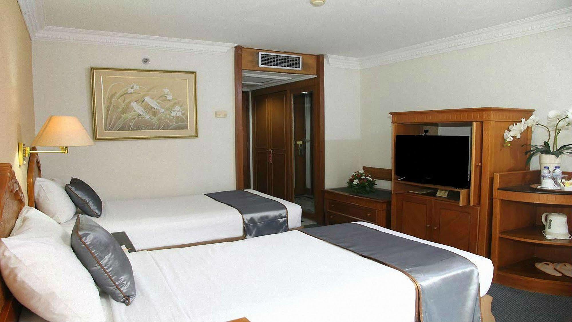 Jayakarta 4*