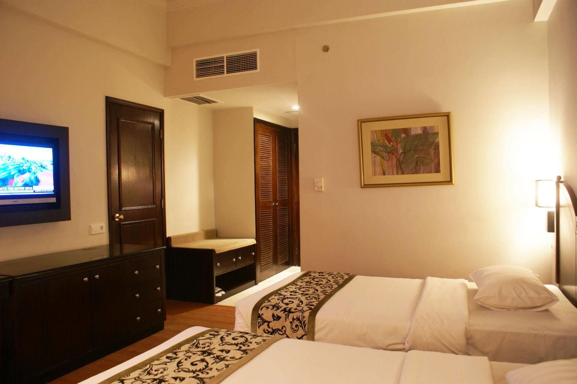 Hotel The Acacia 4*