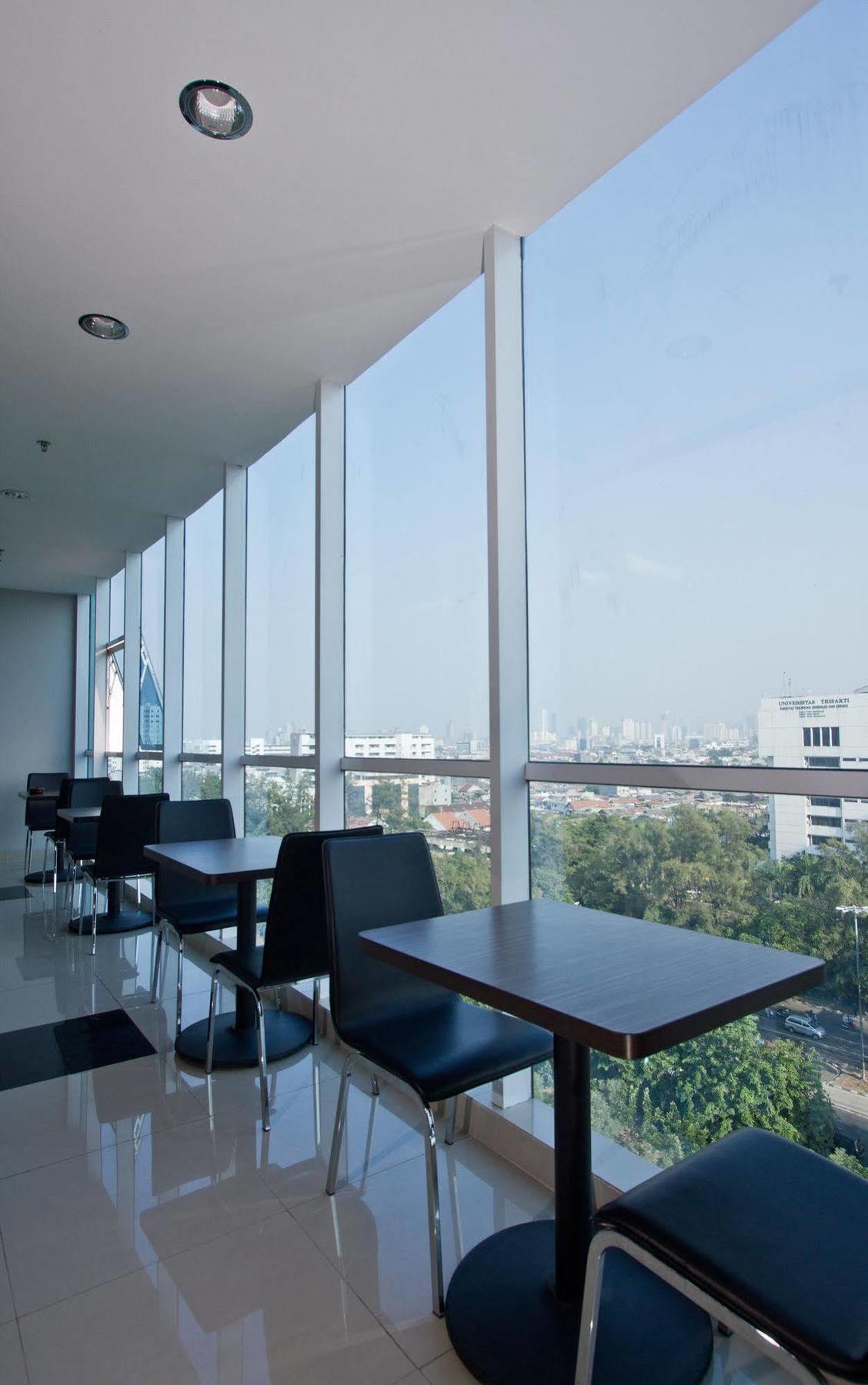 Hotel 88 Grogol By Wh 2*