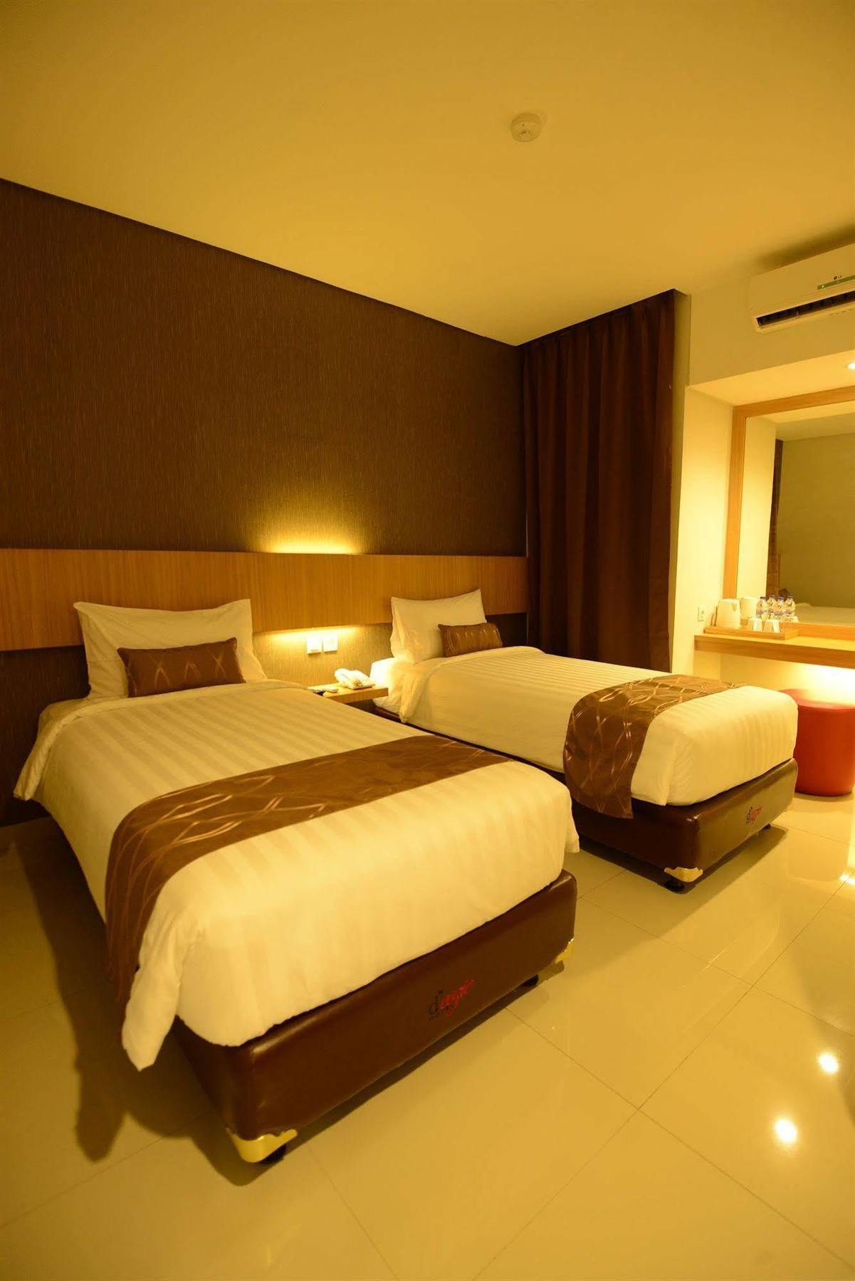 Hotel D'cozie By Prasanthi Jakarta
