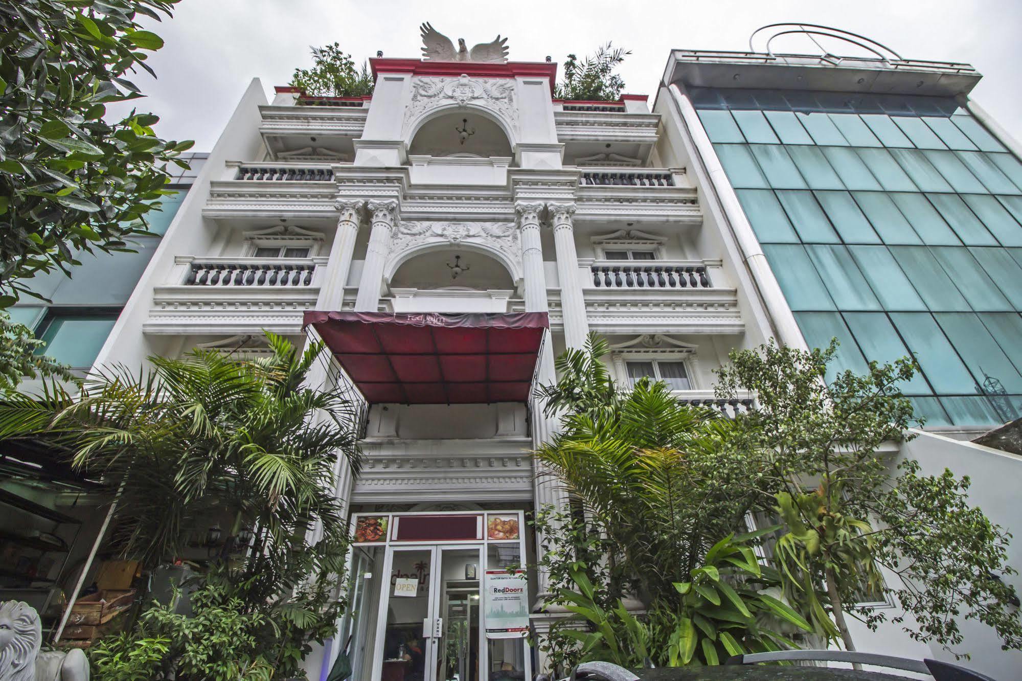 Reddoorz @ Guntur Raya Setiabudi Hotel 3*