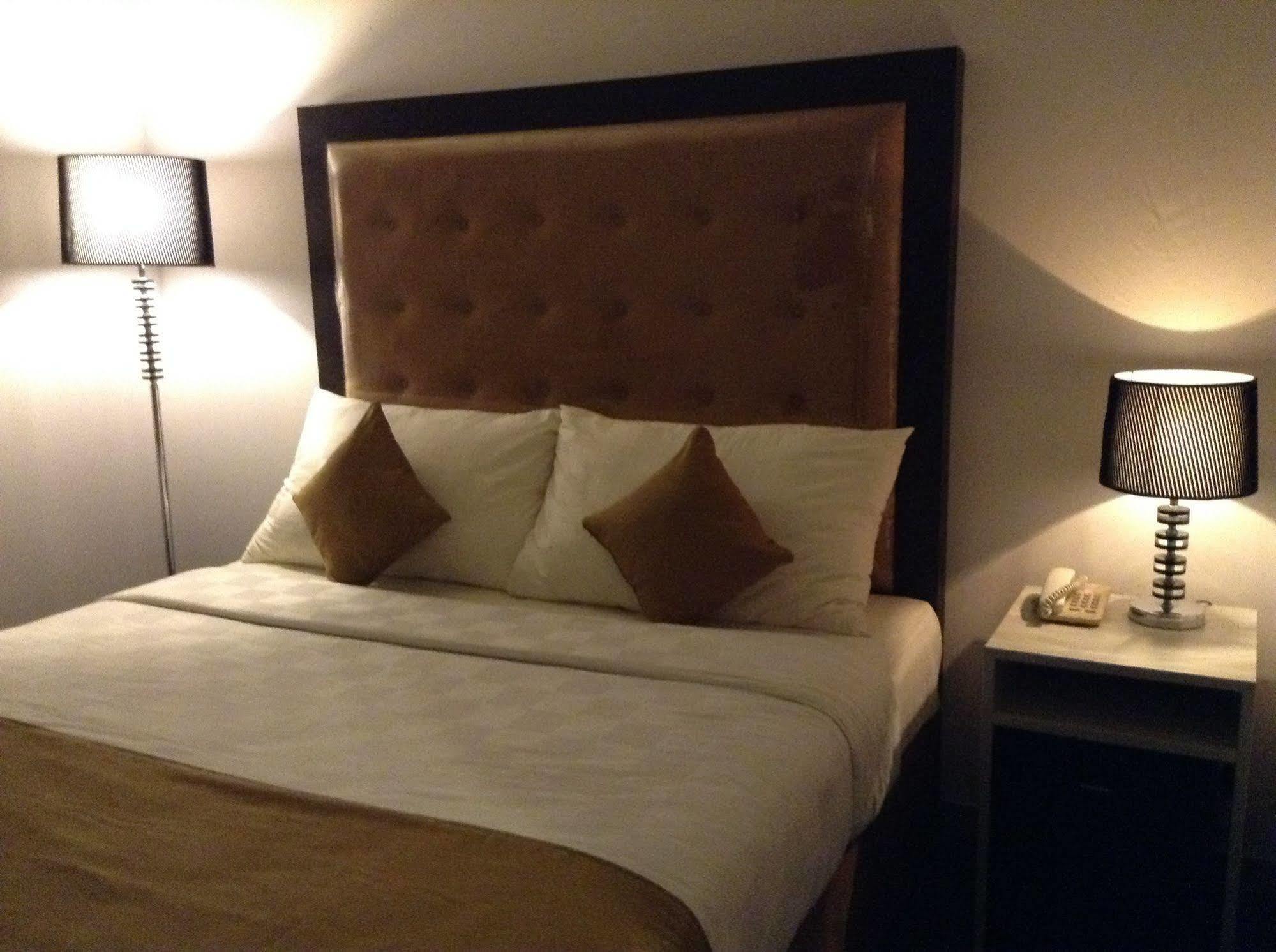 Maven Fatmawati Hotel Jakarta