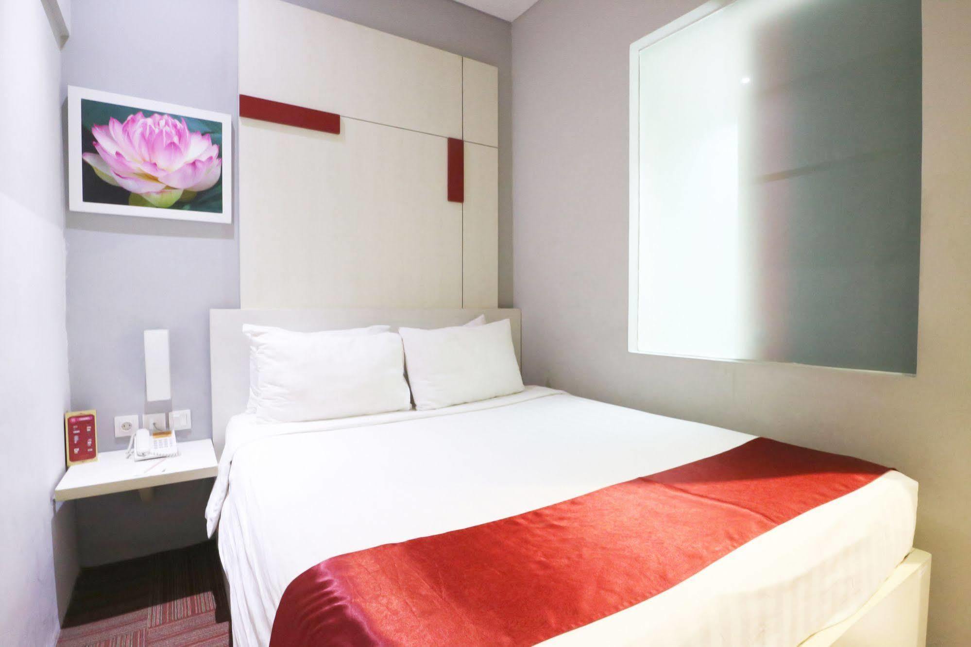Hotel D'hotel 3*