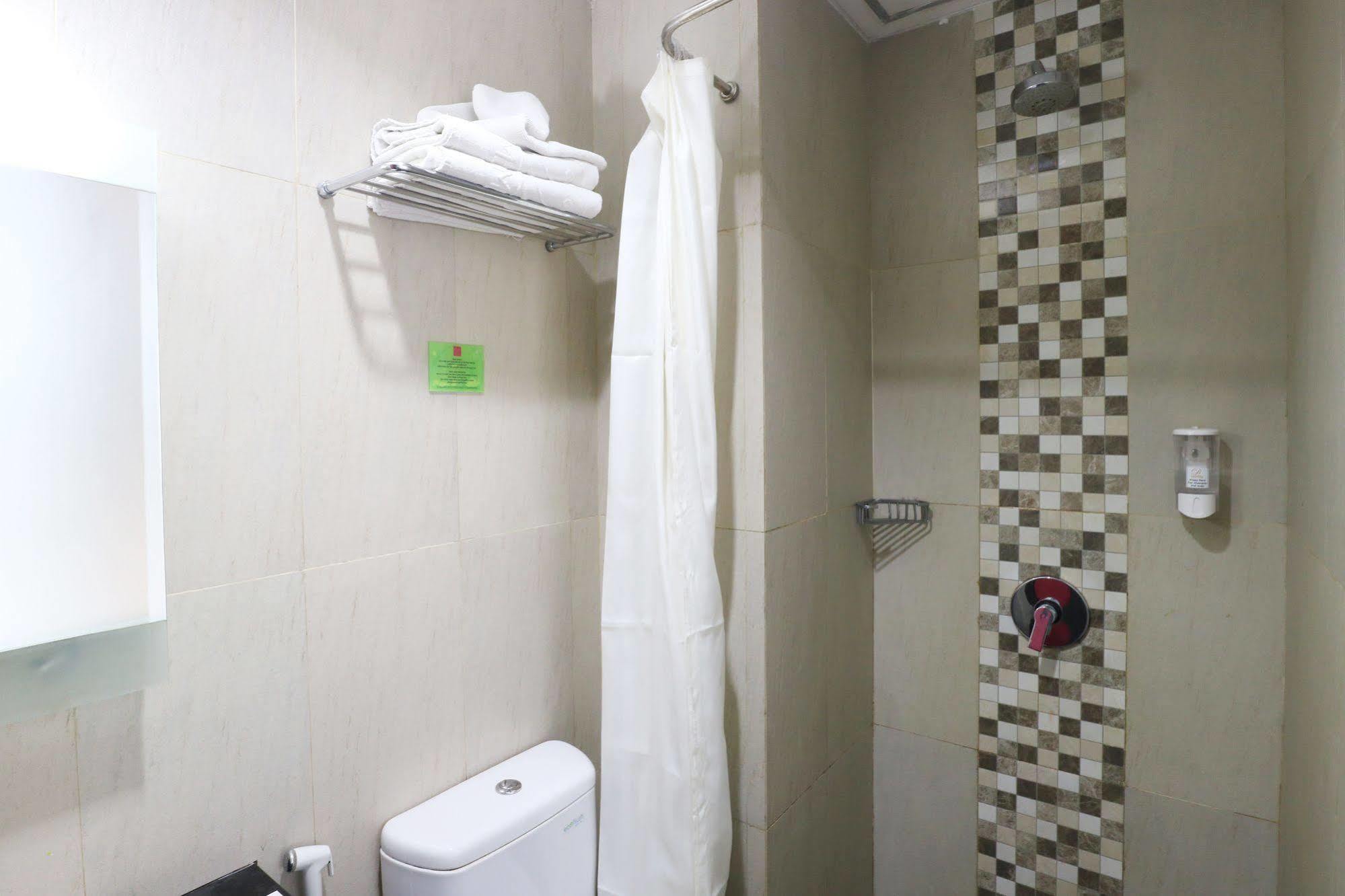 Hotel D'hotel 3*