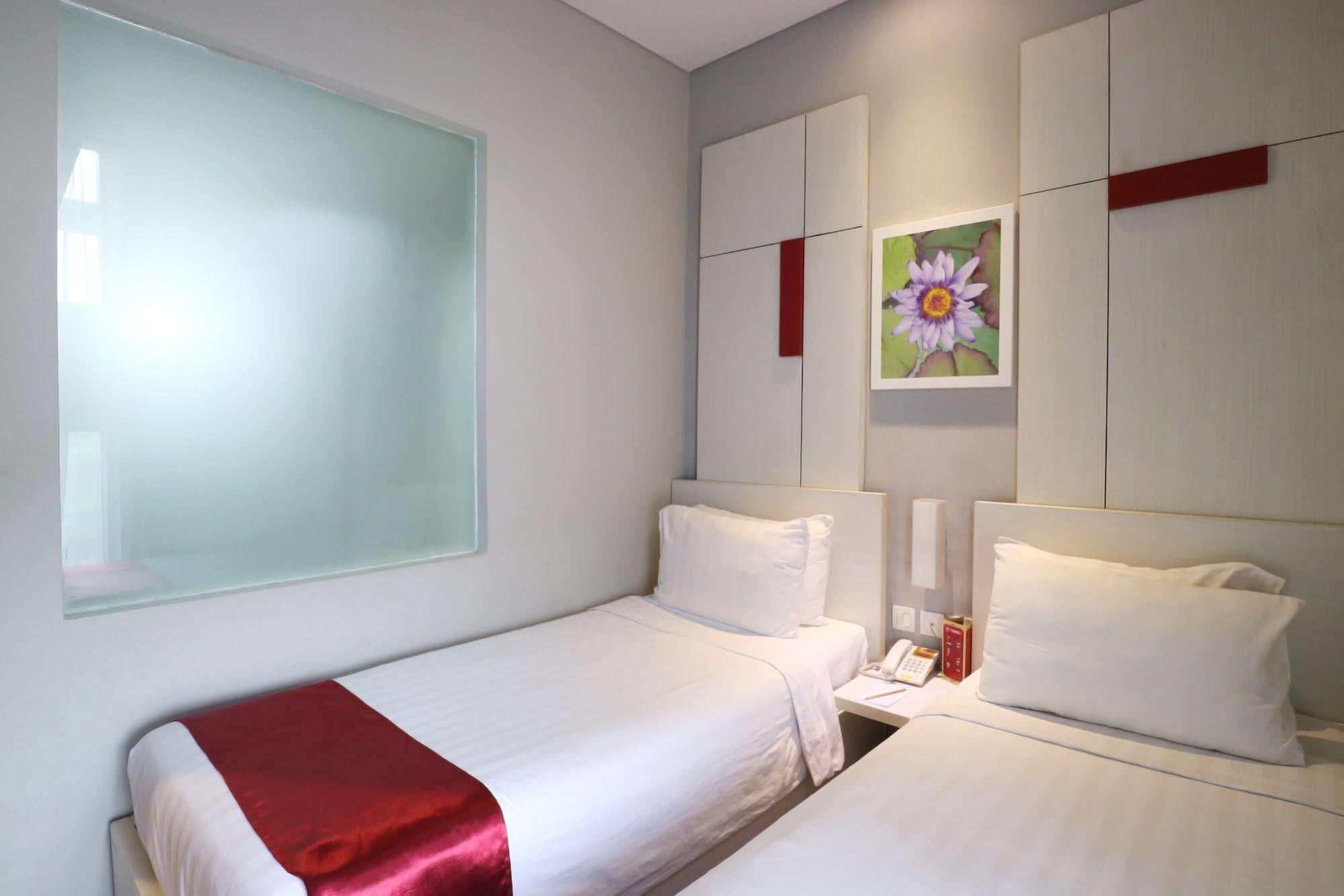 D'hotel 3* Jakarta