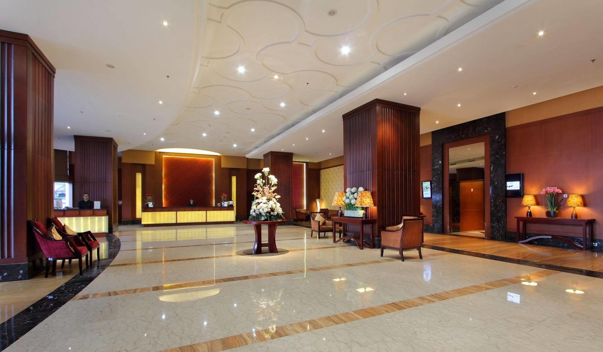 Western Mangga Dua & Jakarta