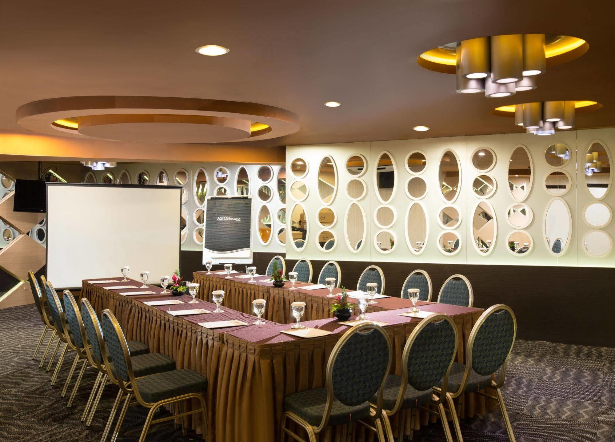 Horison Ultima & Residences Rasuna 4*