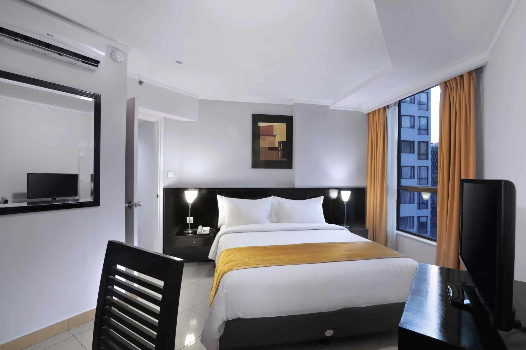 Horison Ultima & Residences Rasuna Aparthotel 4*