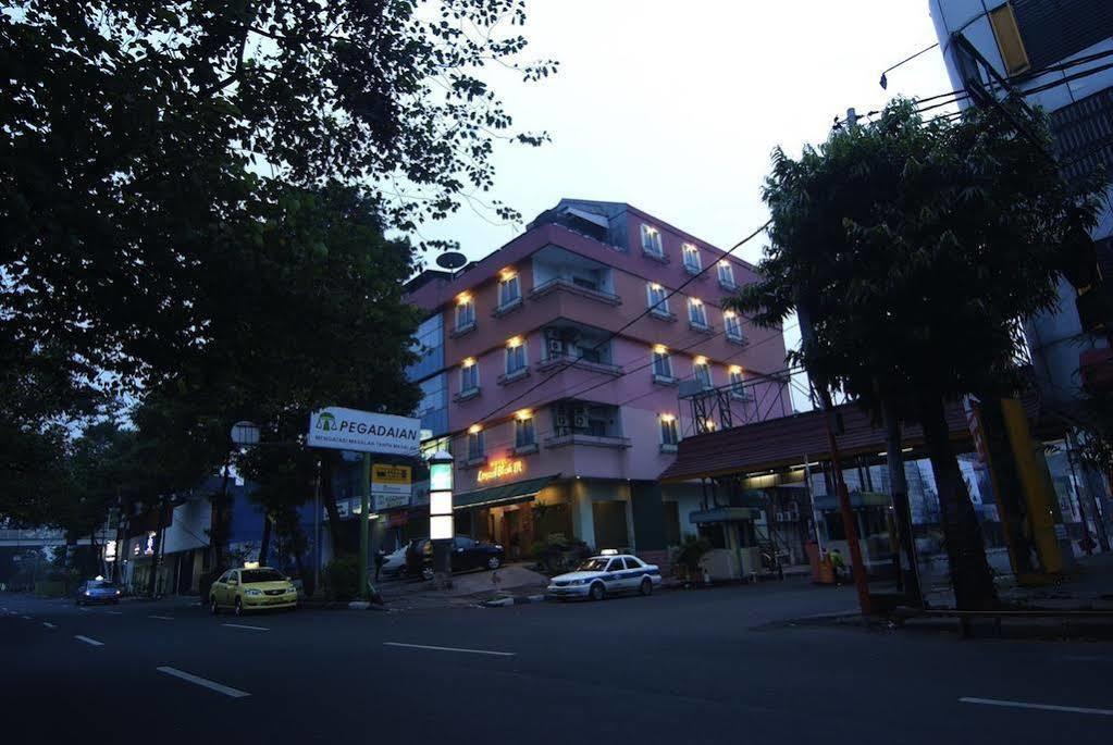 Hotel Losari Blok M