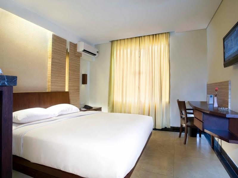 Losari Roxy 3*