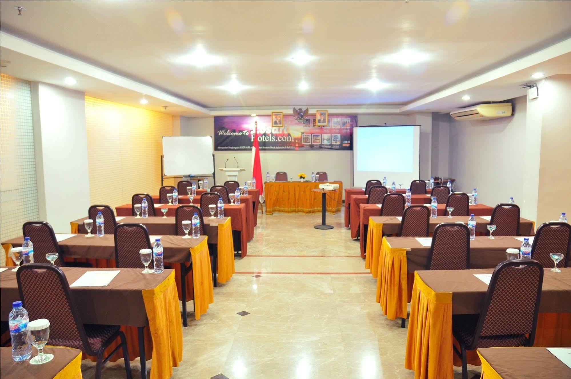 Losari Roxy Hotel