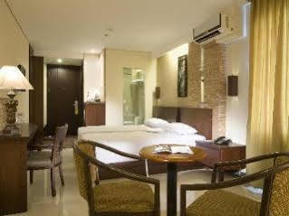 Losari Roxy Hotel 3*