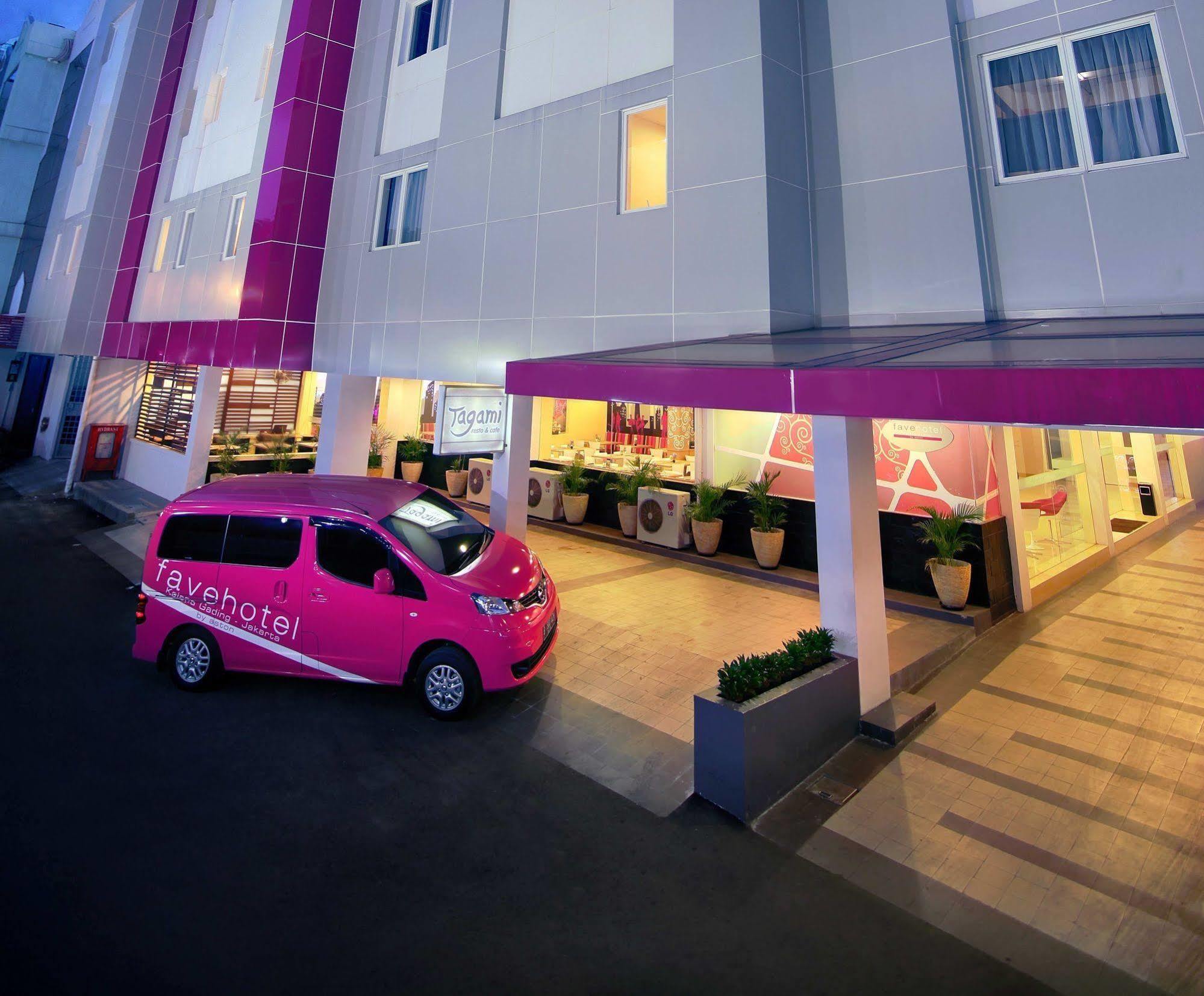 Hotel Favehotel Kelapa Gading 3*
