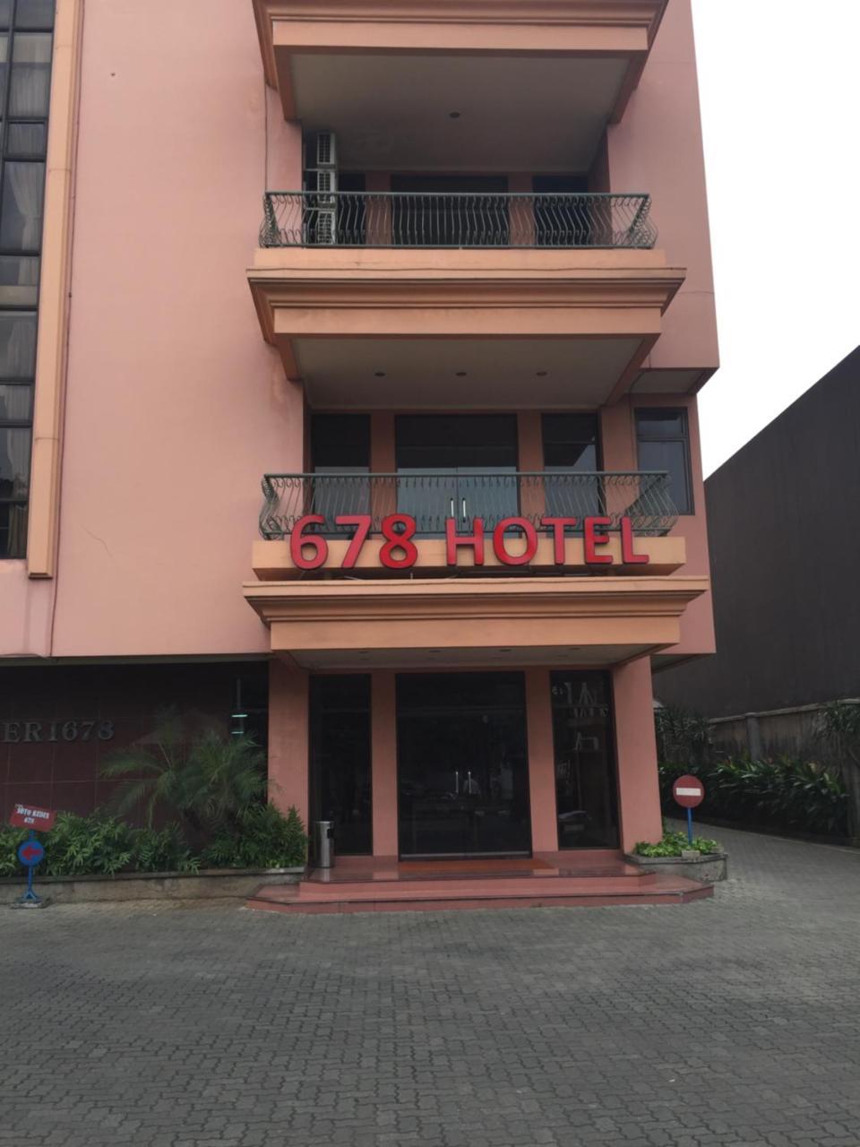 678 Kemang Powered By Cocotel Jakarta
