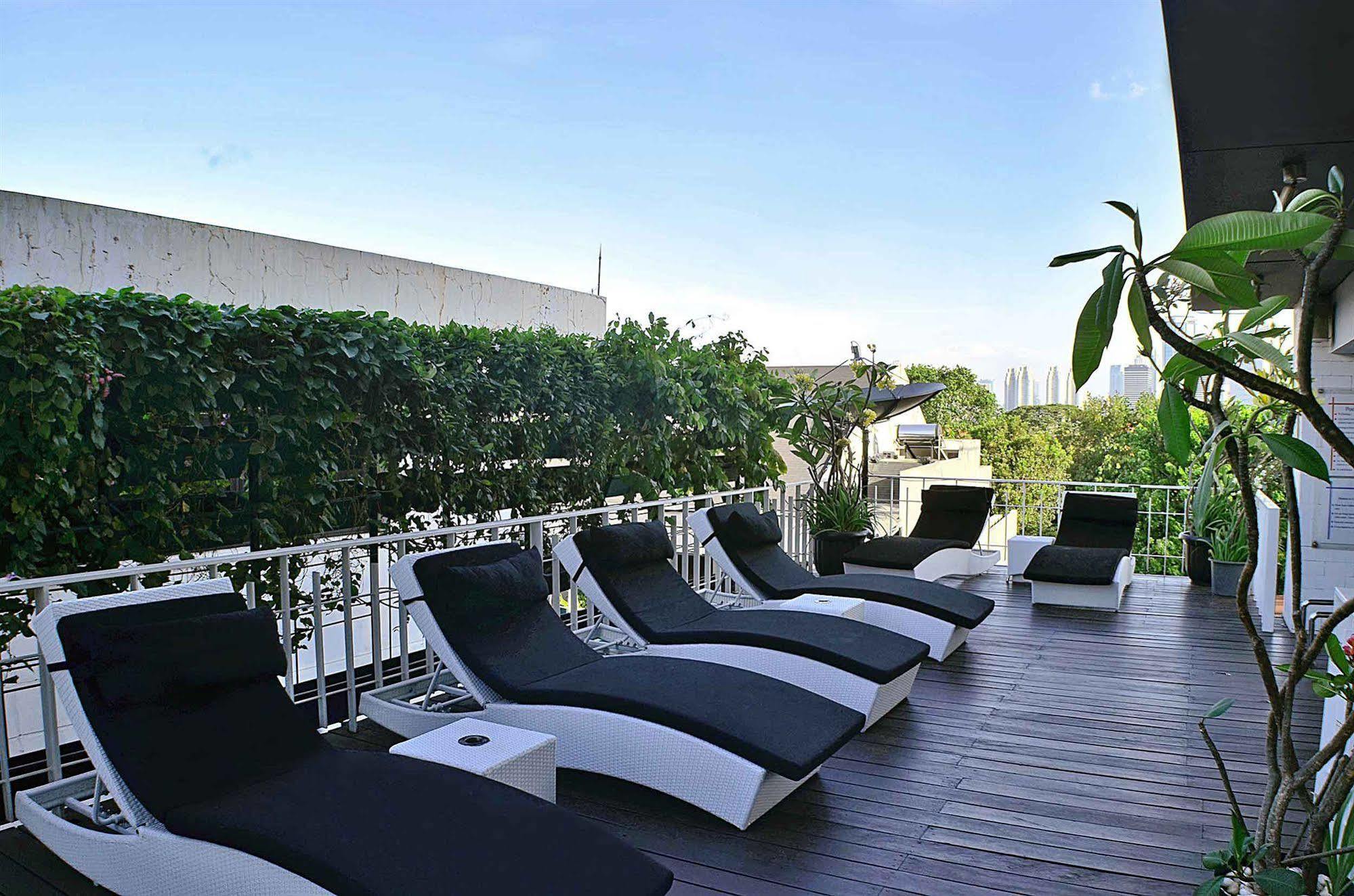 Akmani Hotel